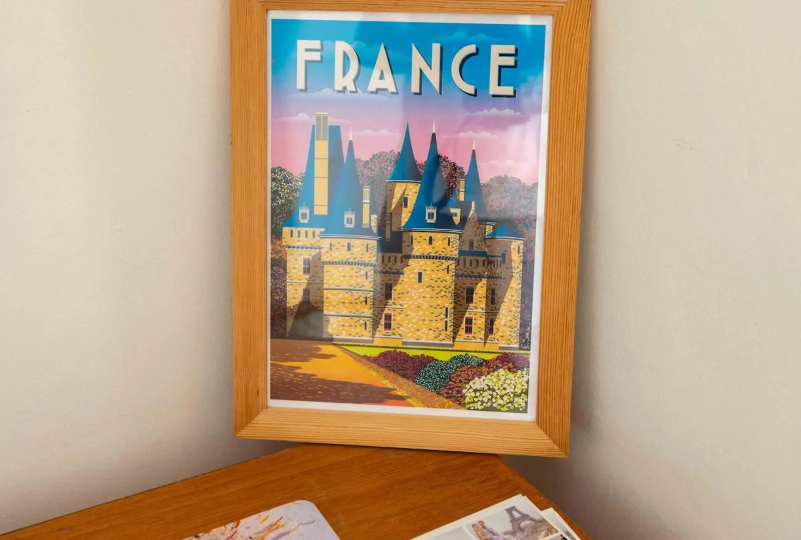 Well Located In París